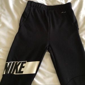 Boys Nike Athletic Pants Medium Black DriFit